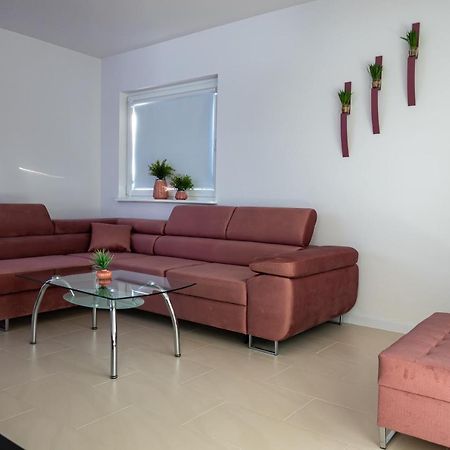 Nowy Apartament Z Duzym Tarasem I Parkingiem Świnoujście Zewnętrze zdjęcie
